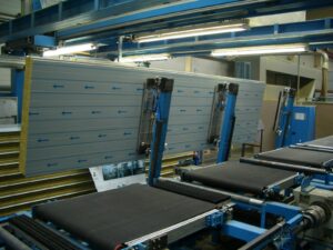 Standardflächengreifer für Sandwichplatten mit Metall