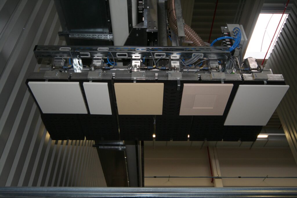 Moebel 01 Vakuumgreifer fuer Kuechenfronten 2 Customized Flaechengreifer 1024x683 1
