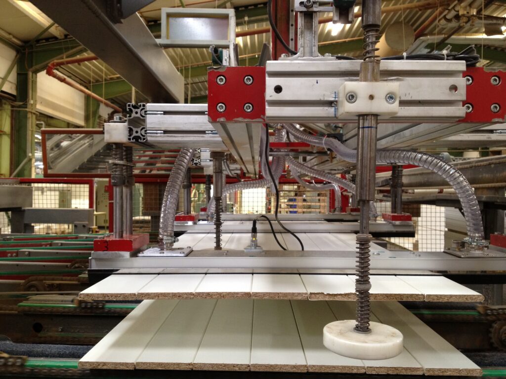 Moebel 04 Vakuumgreifer fuer Schubkastenleisten Standard Flaechengreifer 1024x768 1